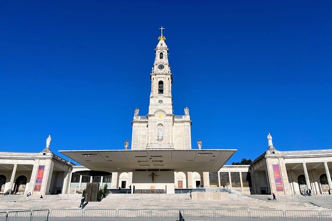 Fatima Private Tour: Shrine, Sacred Way & Shepherds’ Hometown - Meeting at the Tall Cross in Cova da Iria