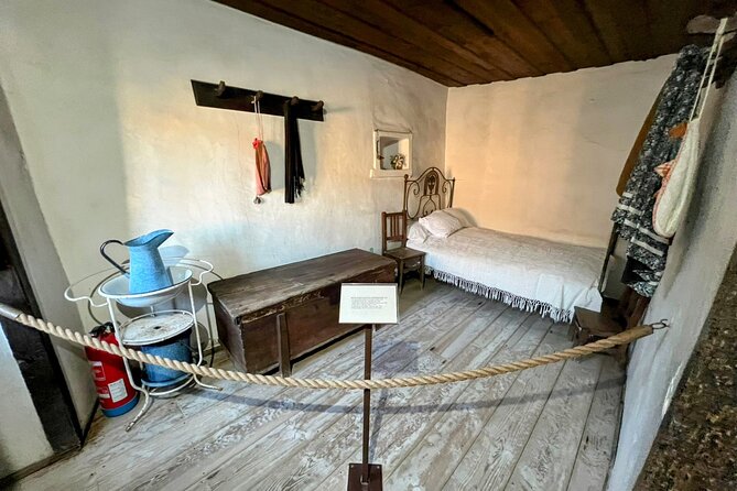 Fatima Private Tour: Shrine, Sacred Way & Shepherds’ Hometown - Sister Lúcia’s 1885 home