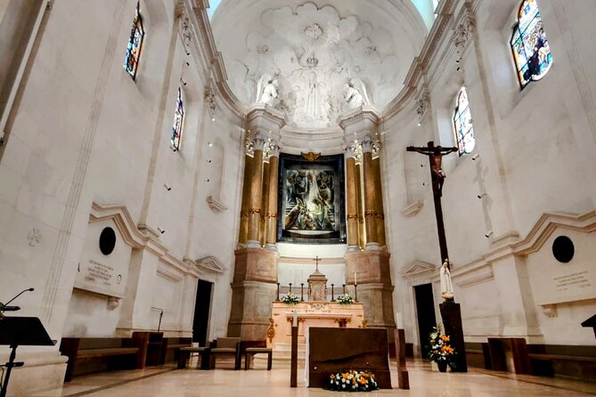 Fatima Private Tour: Shrine, Sacred Way & Shepherds’ Hometown - The Arneiro Well and the children’s family home