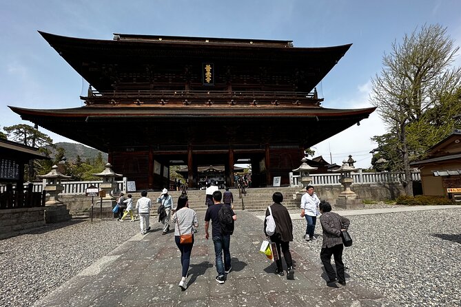 Food & Cultural Walking Tour around Zenkoji temple in Nagano - Back streets, shrines, and everyday Nagano