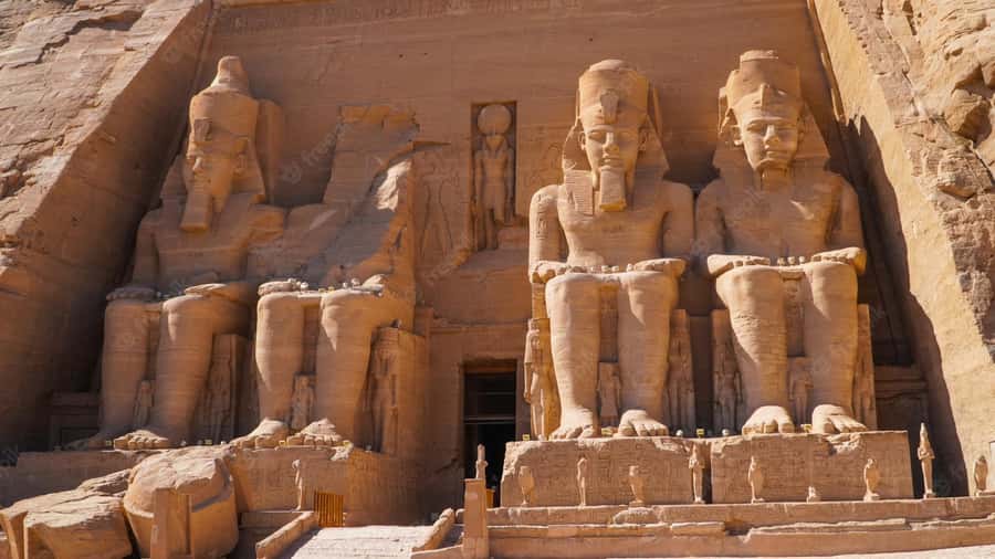 From Aswan: Abu Simbel Temple Day Trip with Hotel Pickup - Arriving at the Great Temple