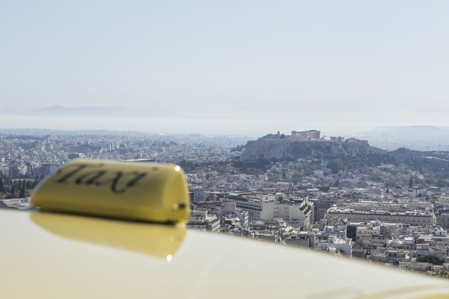 From Athens: Cape Sounio and Temple of Poseidon Private Tour - The coastal route from Glyfada to Lagonisi
