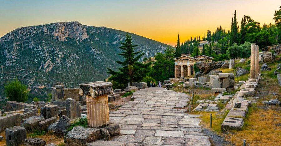 From Athens: Temple of Apollo and Oracle Delphi Day Trip - Key points before you book