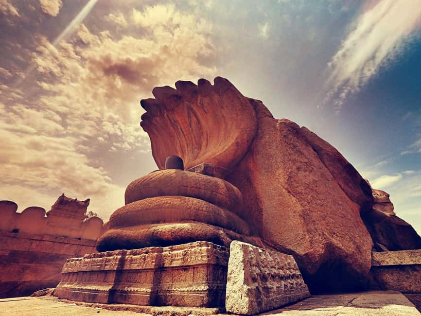 From Bangalore: Lepakshi Temple and Adiyogi Statue Day Trip - Two very different sights in one day