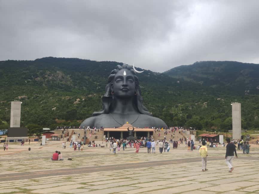 From Bangalore: Lepakshi Temple and Adiyogi Statue Day Trip - What the private format adds