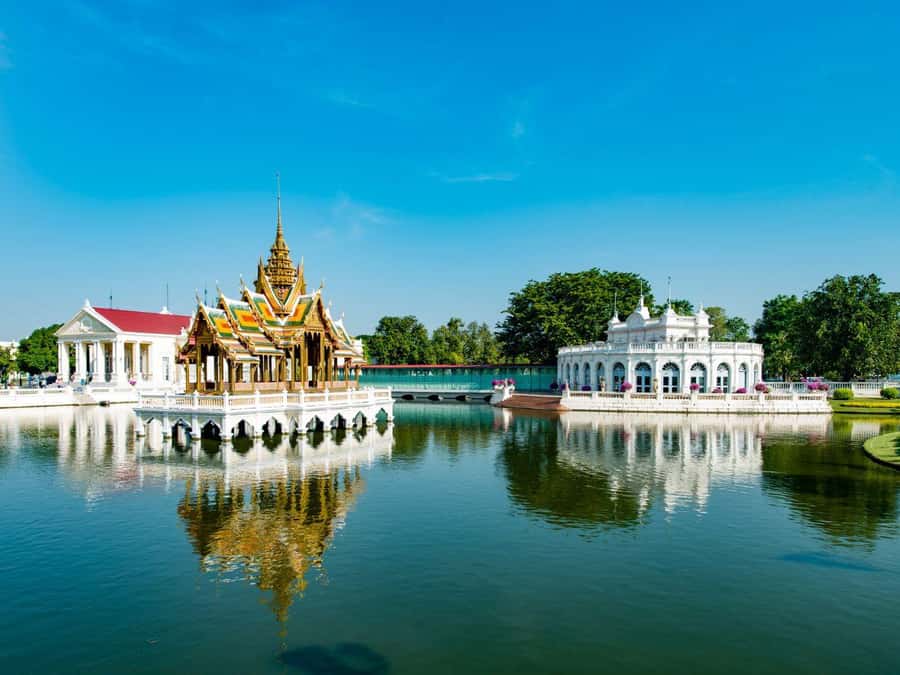 From Bangkok: Ayutthaya Temples and Boat Tour with Lunch - Comfort, Clothing, and Physical Demands