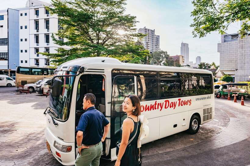 From Bangkok: Ayutthaya Temples Guided Tour with Lunch - Heat, clothing, and the walking load