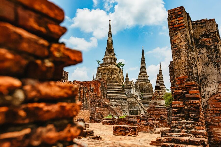 From Bangkok: Ayutthaya Temples Guided Tour with Lunch - Wat Lokayasutha: the reclining Buddha