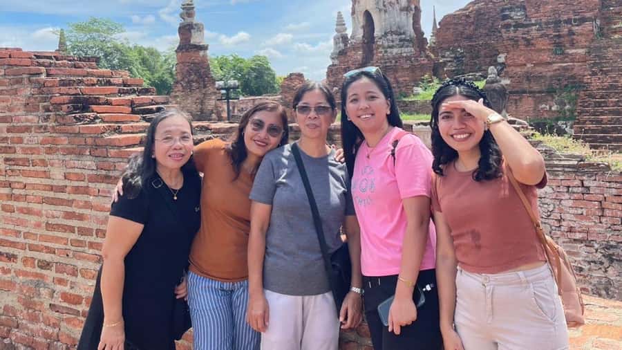 From Bangkok: Ayutthaya Temples Tour with Bang Pa-In Palace - Wat Mahathat brings Ayutthaya’s past close