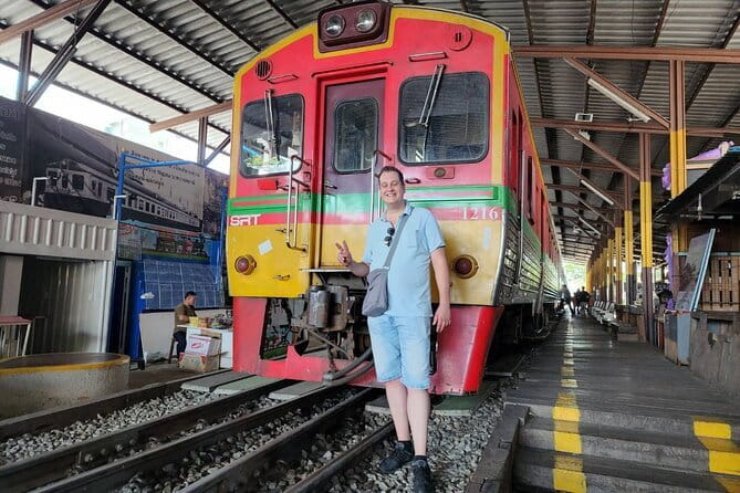 From Bangkok: Ayutthaya UNESCO Heritage Park and Temples Tour - What the guide adds to the day