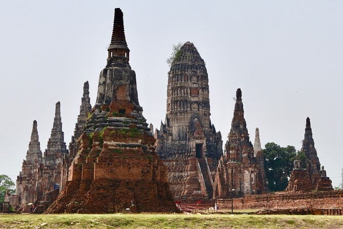 From Bangkok: Ayutthaya UNESCO Heritage Park and Temples Tour - Wat Mahathat and the Buddha head in the tree