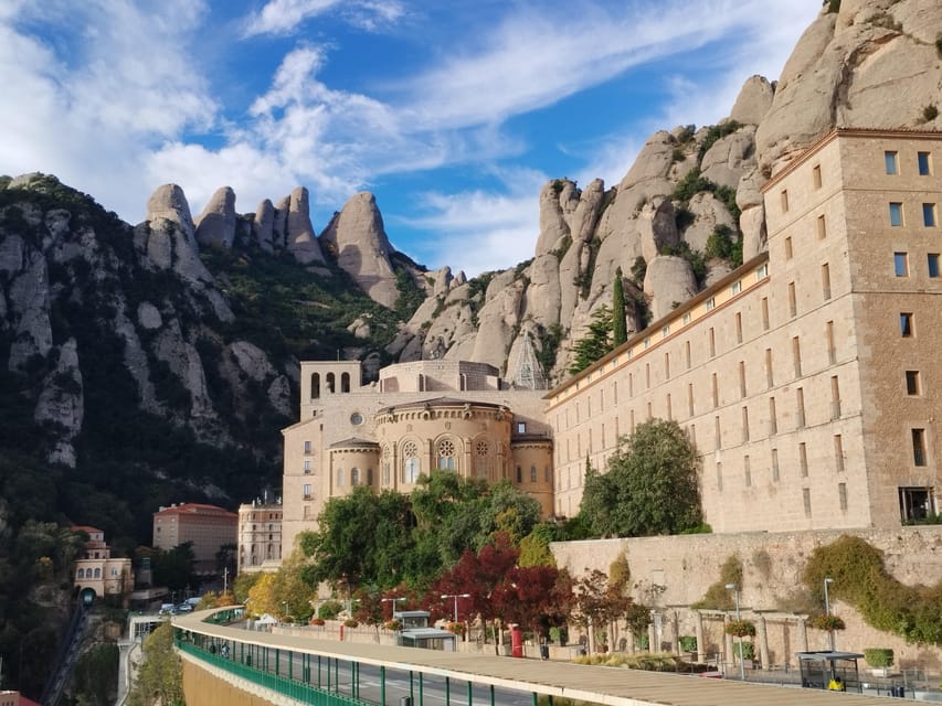 From Barcelona: Montserrat Monastery & Hike with Cable Car - The one-hour ride from Barcelona
