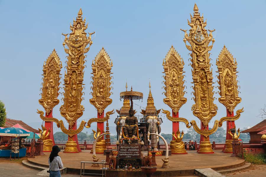 From Chiang Mai: Chiang Rai 2 Temples and Golden Triangle - Who will enjoy this Chiang Rai day trip