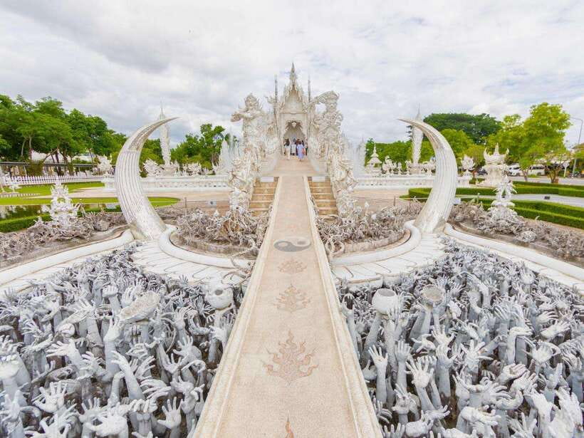 From Chiang Mai: Chiang Rai Famous Temples Guided Tour - Key points to know before booking