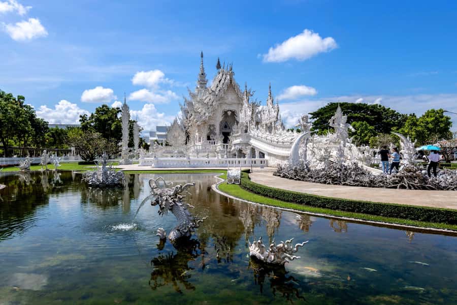 From Chiang Mai: Chiang Rai Temples and Golden Triangle Tour - Guides make a real difference on a packed schedule