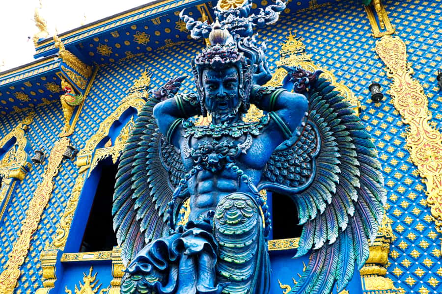 From Chiang Mai: Chiang Rai Temples Tour - Private or shared tour: which option suits you?