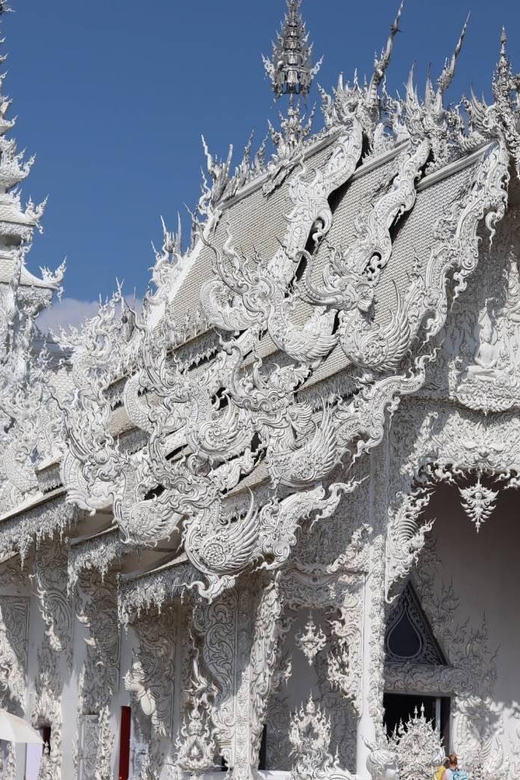 From Chiang Mai: Day Trip Chiang Rai White, Blue, Red Temple - The optional Longneck Karen Village