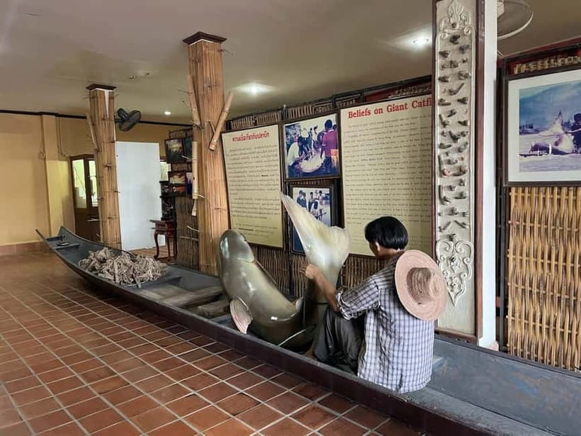 From Chiang Rai 3 Temples & Golden Triangle &Tea Plantation - Lunch, transport, and the real value of $43
