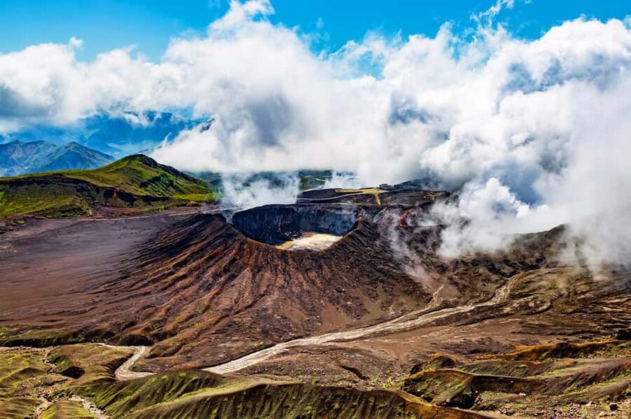 From Fukuoka: Mount Aso, Kurokawa Onsen, and Shrine Tour - Why this Mount Aso day trip works