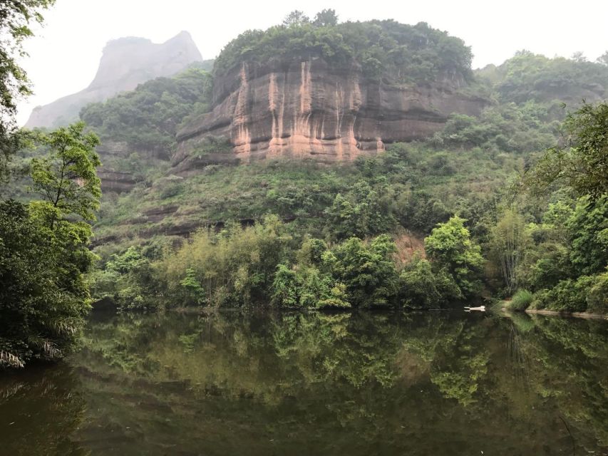 From Guangzhou: Mount Danxia and Nanhua Temple Full-Day - Who will enjoy this 14-hour outing