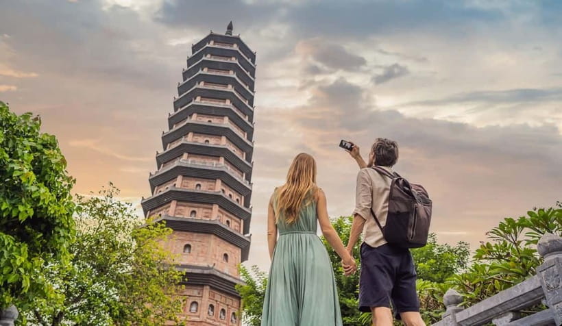 From Hanoi: Ninh Binh Boat Ride, Mua Cave Hike, Temple Visit - Choosing among the six flexible options