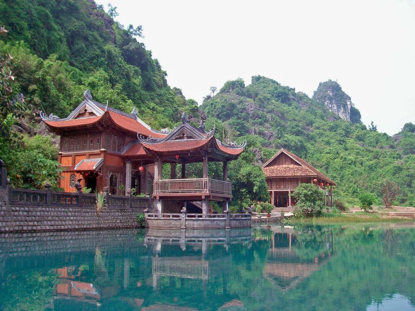 From Hanoi: Trang An & Bai Dinh Pagoda Full-Day Private Tour - Trang An by boat, through caves and limestone peaks