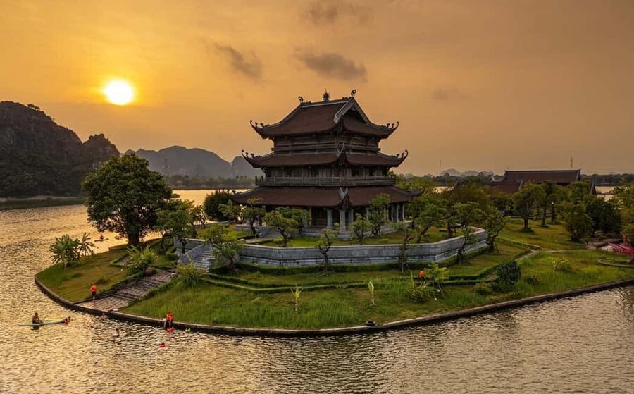 From Hanoi: Trang An Eco-tourism & Bai Dinh pagoda full day - Five reasons this Ninh Binh day trip works