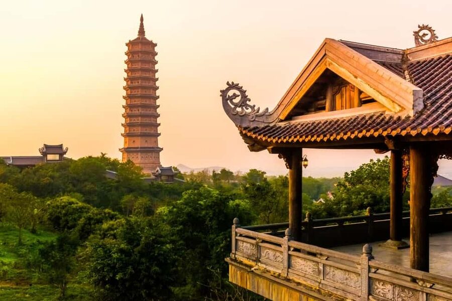 From Hanoi: Trang An Eco-tourism & Bai Dinh pagoda full day - The early Hanoi pickup and long ride south