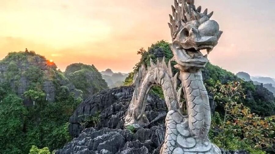 From Hanoi: Trang An Scenic Landscape & Bai Dinh Pagoda Trip - Bai Dinh Pagoda and its enormous scale