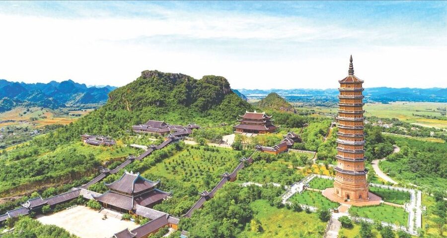 From Hanoi: Trang An Scenic Landscape & Bai Dinh Pagoda Trip - Rowing through Trang An’s cave system