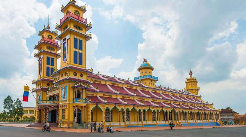 From HCMC: Explore Black Virgin Mount and Cao Dai Temple - Cao Dai Temple and its unusual design