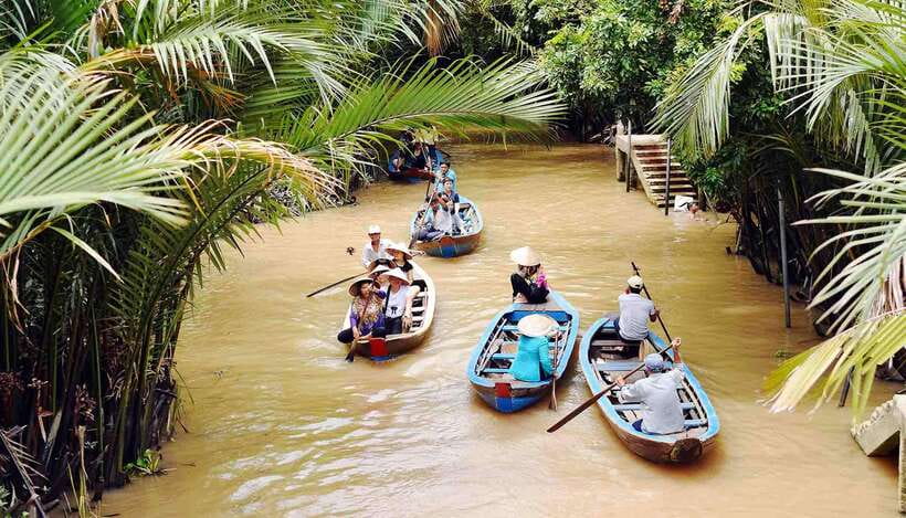 From HCMC: Mekong Delta and Vinh Trang Pagoda 1 day - My Tho and the first boat on the Mekong