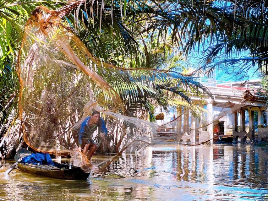 From Ho Chi Minh: Explore Mekong Delta & Vinh Trang Pagoda - Eight dishes of southern Vietnamese cooking