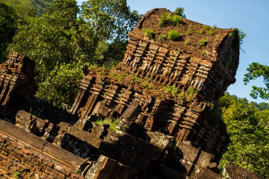 From Hoi An: Day Tour of My Son Temples and Marble Mountain - Am Phu Cave and its theatrical underworld
