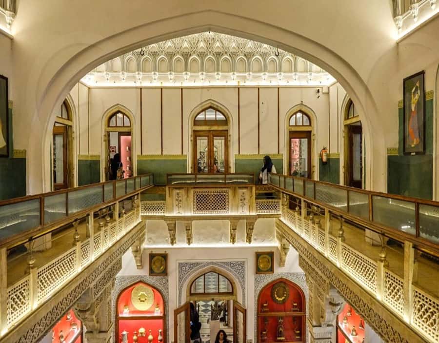 From Jaipur : Jaipur Sightseeing With Galta G Temple - Lunch: useful, but check what your package includes