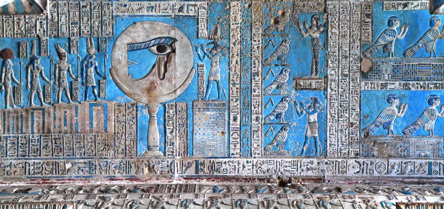 From Luxor: Day Trip to Dendera & Abydos Temples with Guide - Morning pickup and the long road north