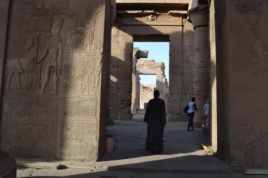 From Luxor: Private Edfu and Kom Ombo Temples Tour & Lunch - Why Edfu and Kom Ombo make sense from Luxor