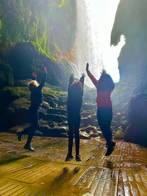 From Madrid: Discover the Monastery of Piedra and the Kingdom of Aragon - The ride from Madrid to Monasterio de Piedra