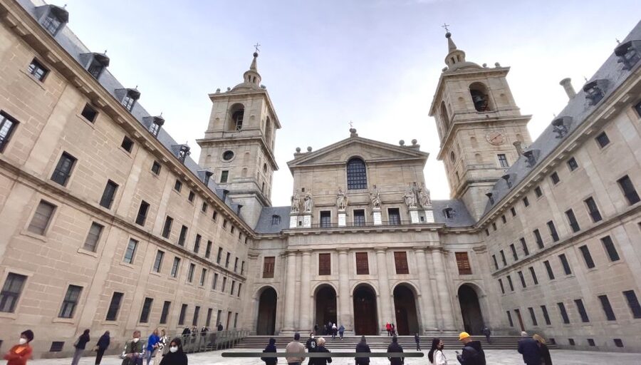 From Madrid: Escorial Monastery and the Valley of the Fallen - What makes El Escorial different from a palace