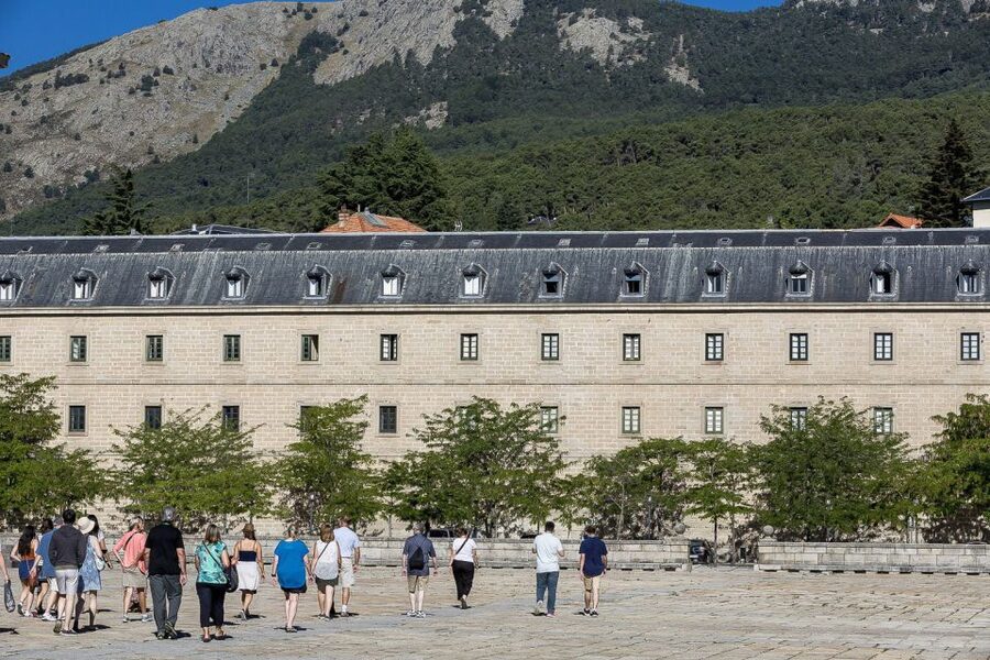 From Madrid: Escorial Monastery & Valley of the Fallen Trip - Practical tips for a better visit
