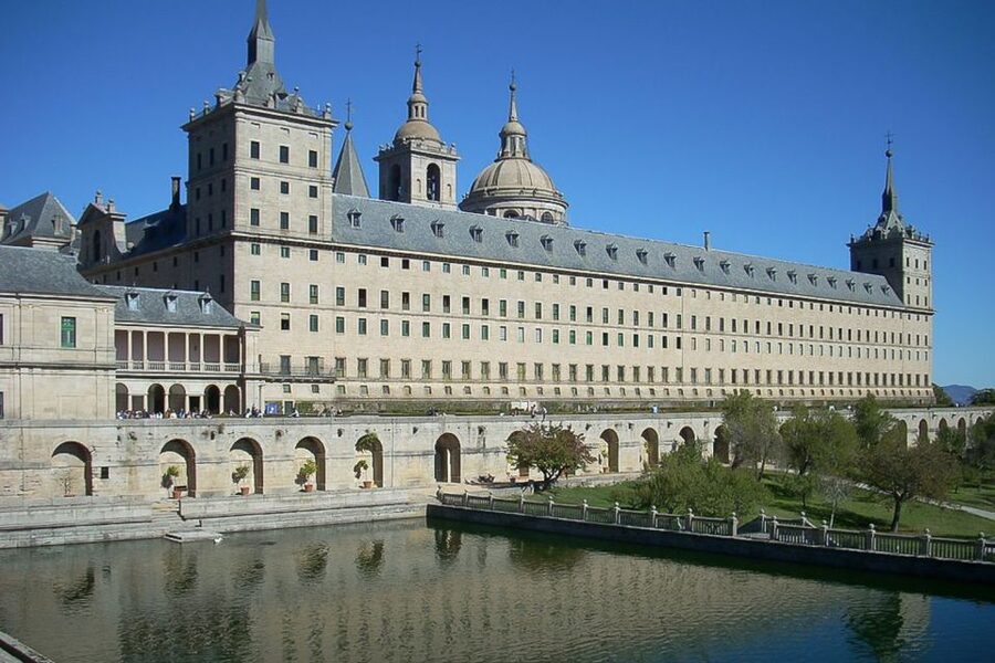 From Madrid: Escorial Monastery & Valley of the Fallen Trip - Leaving Madrid for royal Spain