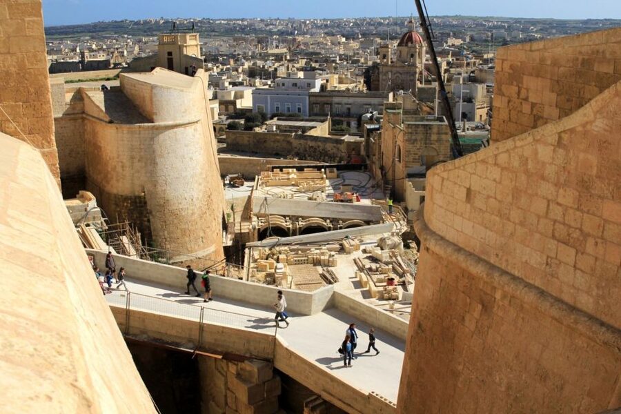 From Malta: Gozo Day Trip Including Ggantija Temples - Xlendi Bay, a lunch stop with scenery
