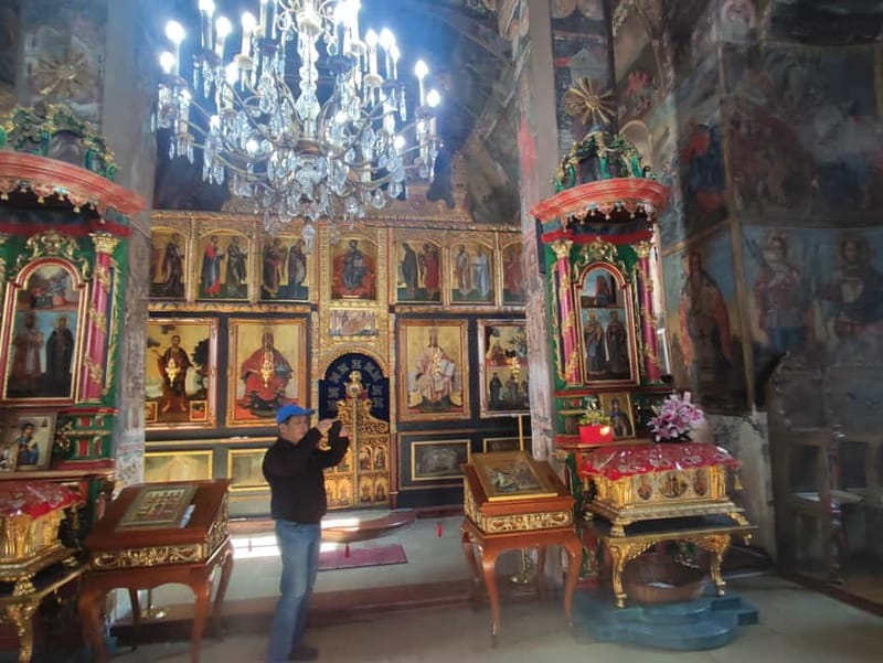 From Novi Sad: Sremski Karlovci and Krusedol Monastery Tour - The extended route: Vrdnik Fortress and Beli majdan