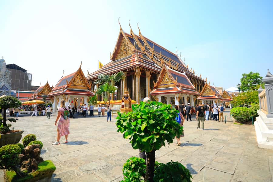 From Pattaya: Bangkok Temples Full-Day Tour - The Golden Buddha at Wat Traimit