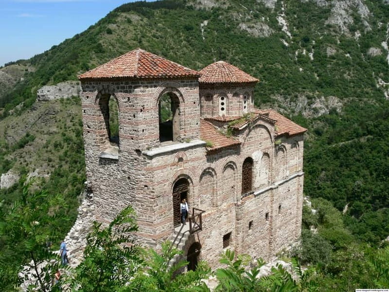 From Plovdiv: Bachkovo Monastery & Asen’s Fortress Tour - Bachkovo Monastery and its sacred icon
