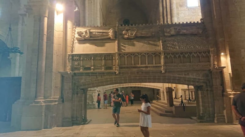 From Salou: Tour Poblet Monastery with hotel pickup - The royal tomb of King Jaime I