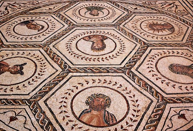 From Seville: Italica Roman City & Medieval Monastery Tour - Key points to know before you go