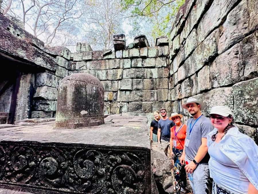 From Siem Reap: Banteay Srei Temple & Grand 5 Temple Tour - Lunch: simple, practical, and not included