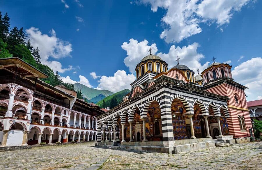From Sofia: Plovdiv and Rila Monastery tour in one day - Plovdiv: ancient layers in a fast visit