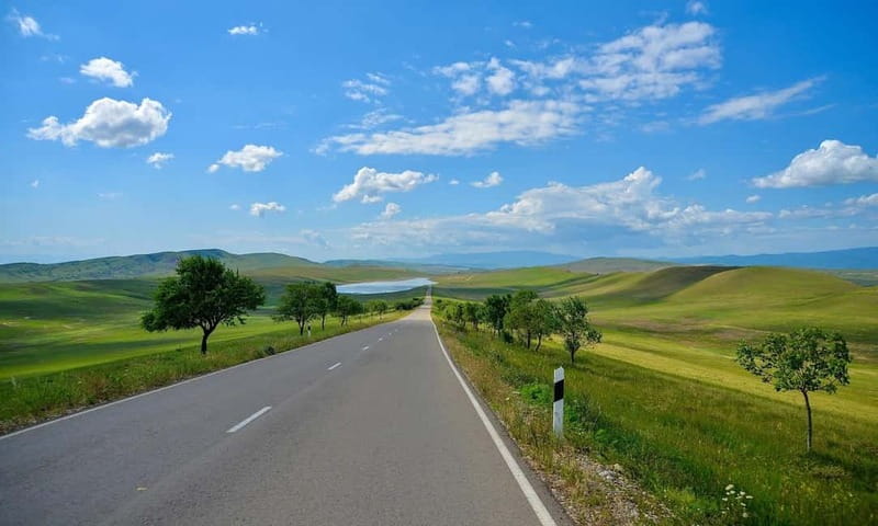 From Tbilisi: Rainbow Mountain & David Gareja Monastery Trip - Why this corner of Georgia feels so different